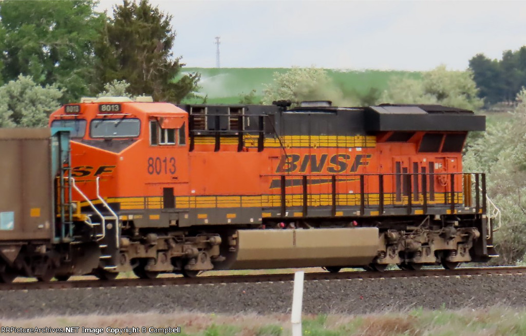 BNSF 8013